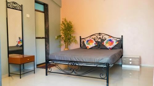 Ladakh House- 3 BHK Ladakh themed Villa near Matheran - Housity