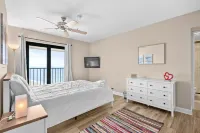 Breathtaking Ocean View and Cozy Retreat - Charming Beach Oasis Hotels in Surfside Beach