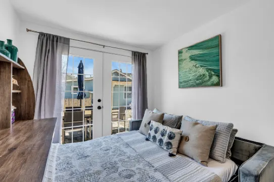 Grill and Full Paver Patio - Cozy Modern Beach Haven