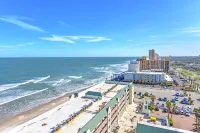 Spacious Studio with Open Floorplan and Kitchen - Charming Ocean View Escape