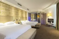 Una Hotels Tenuta Contessa Farm & Spa Cosenza - Hot Tub