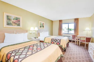 Super 8 by Wyndham Port Clinton Hotels in Bay Township