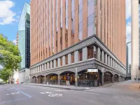Melbourne City Suites Hotels near SEA LIFE Melbourne Aquarium