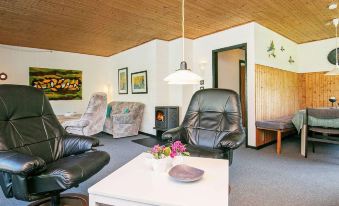 Refreshing Holiday Home in Spøttrup Near Sea