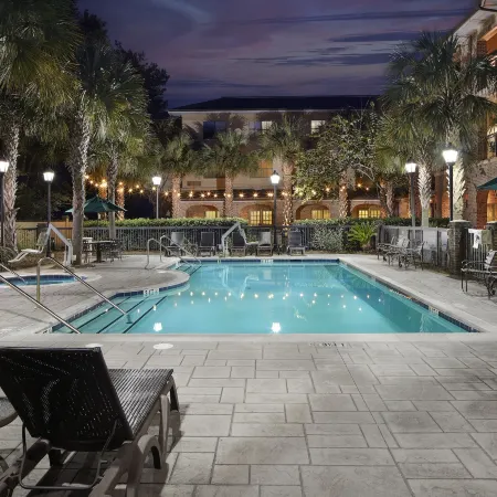 Courtyard Charleston Mt. Pleasant