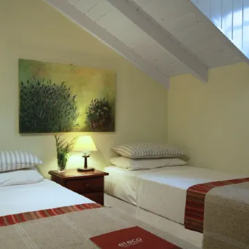 Posada del Bosque by HS