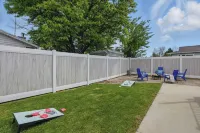 1 min from Lindon Temple- Hot tub, Sleeps 16, Xbox, Poker, 6 Bed