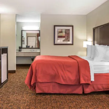 Quality Inn & Suites Woodland - Sacramento Airport