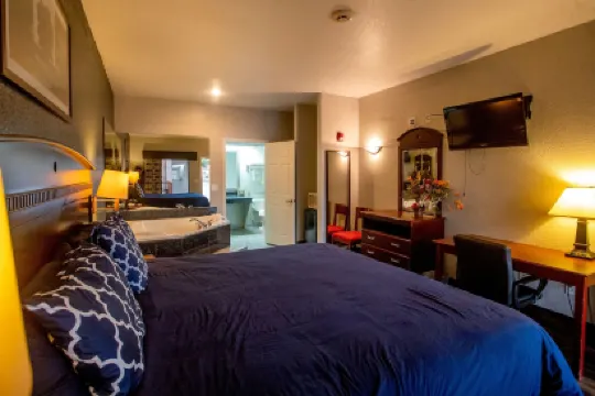 Magnolia Inn and Suites