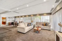 The Peninsula Riverside Serviced Apartments