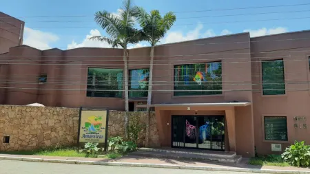 Amoreiras Hotel Pousada Отели рядом с достопримечательностью «Camping e Bar do Cacau - Praia de Santiago»