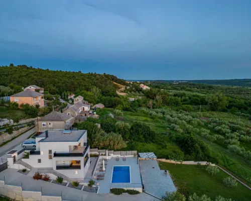 Villa Suton ZadarVillas Hotels in Razanac