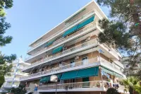 Stylish New Paradise Apt for 2 in Marousi Hotels in der Nähe von School of Pedagogical and Technological Education