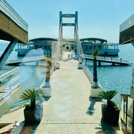 Ventus Harbor Hotel