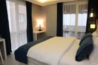 Gardenya Suite Hotel