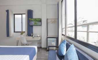 Spotlight Hotel
