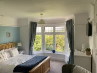 Gwyndra House B&B Hotels near TK Maxx