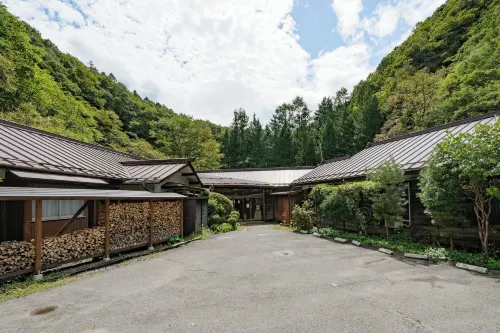 Kamanuma Onsen Daikisen - parking