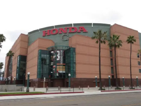 The Buena Park Grand Hotel & Suites Hotels near Medieval Times Dinner & Tournament