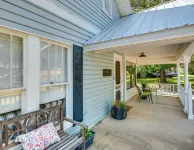 Steps to Downtown Canton & First Monday  - Pet & Family Friendly Pack n Play