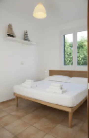 Apartment 2 with Pool and Sea View