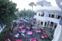 Amis Hotel & Restaurant فنادق في جافنا