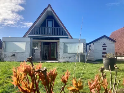 Holiday House Platz an der Sonne for 6 People Near Lake Lauwersmeer