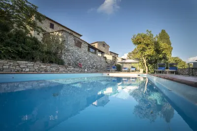 Collelungo Hotels in 
