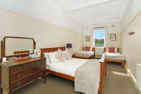 Bundanoon Hotel Отели в г. Exeter