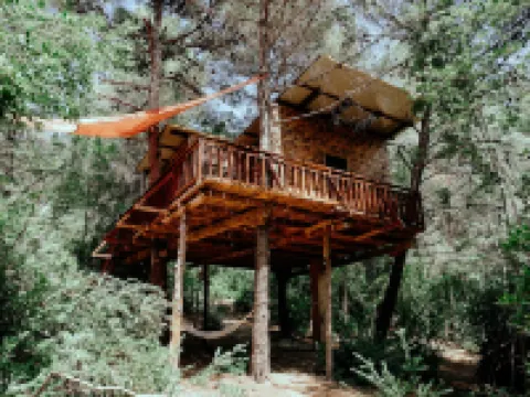 TreeHouses Ljubač Glamping Robinson Hotels in Opcina Razanac