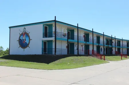 Crystal Palace Resort