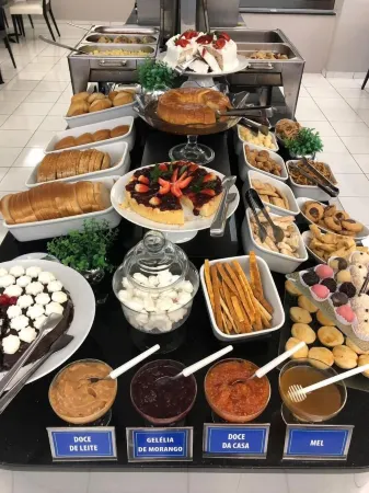 Tri Hotel Centro Chapecó Отели в г. Шапеко