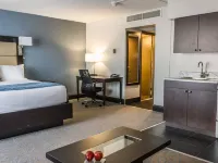 Ottawa Embassy Hotel & Suites Hotels near Lansdowne Park