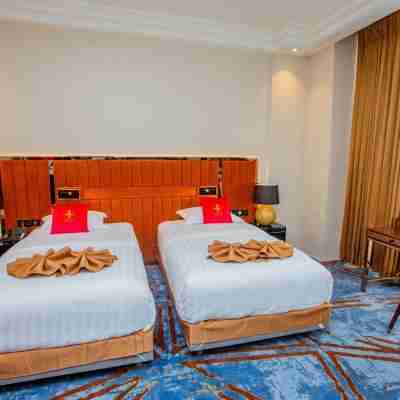 Hôtel Fleur de Lys Point E Rooms