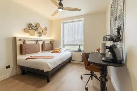 COWOOL Toulouse Отели рядом с достопримечательностью «Университет Тулуза - Жан Жорес»