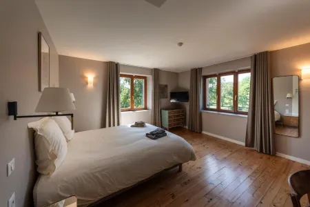 Hotel du Domaine Saint Loup Отели в г. Гевенхейм