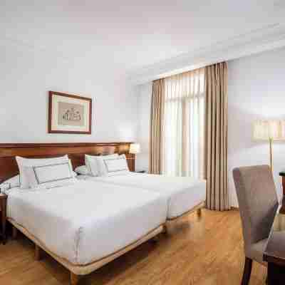 Melia Plaza Rooms