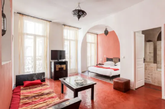 لو رياض بوتيك أوتل Hotels near لا كانوبيار