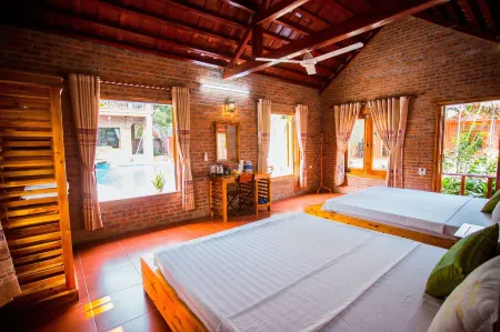 Ninh Binh Mountain View Homestay & Restaurant Отели в г. Gia Sinh