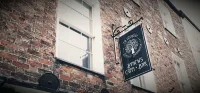 Ty Glyndwr Bunkhouse, Bar and Cafe Hotels in 