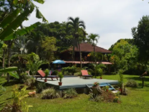Chalet Hibiscus Hotels in Cahuita