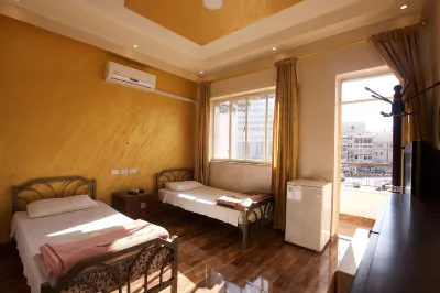 Shurooq Shams Hotel & Tours by Sunrise Các khách sạn ở 