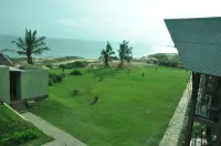 Laya Safari Resorts & Spa - Mountain view