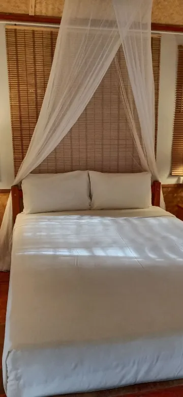 ห้องพัดลมไผ่ที่มีวิวสวน