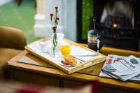 Oldfields House - breakfast