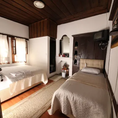 Efe Guest House Hotels near Cinci Han