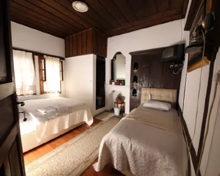 Efe Guest House Hotels in Akcasu Mahallesi