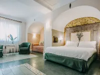 Costantinopoli 104 Hotels near Materdei