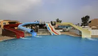 Sandy Beach Resort by Rizos Resorts - All Inclusive - شاطئ