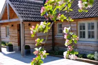 The Red Lion Inn Hotels in Lydford-on-Fosse